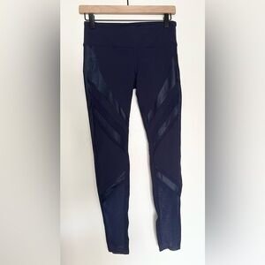 Alo Yoga Epic Leggings in Navy